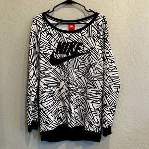 Women Nike Top